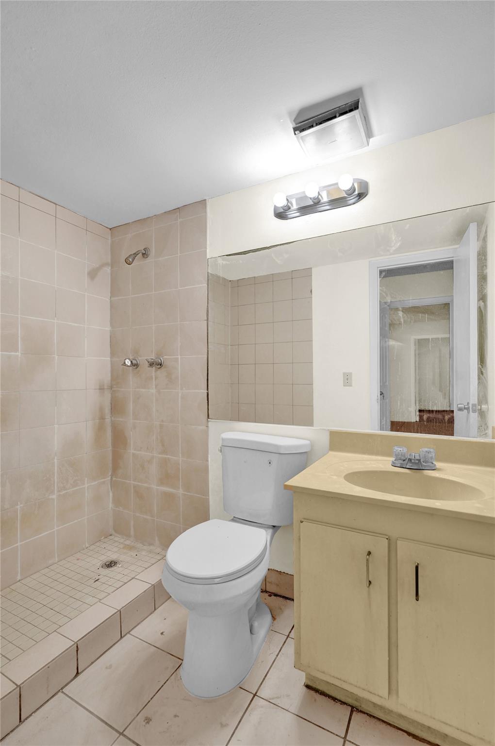 Inverrary Gardens Condo I - Residential Lease