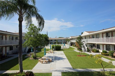 2001 NE 38th St 10 Lighthouse Point FL 33064