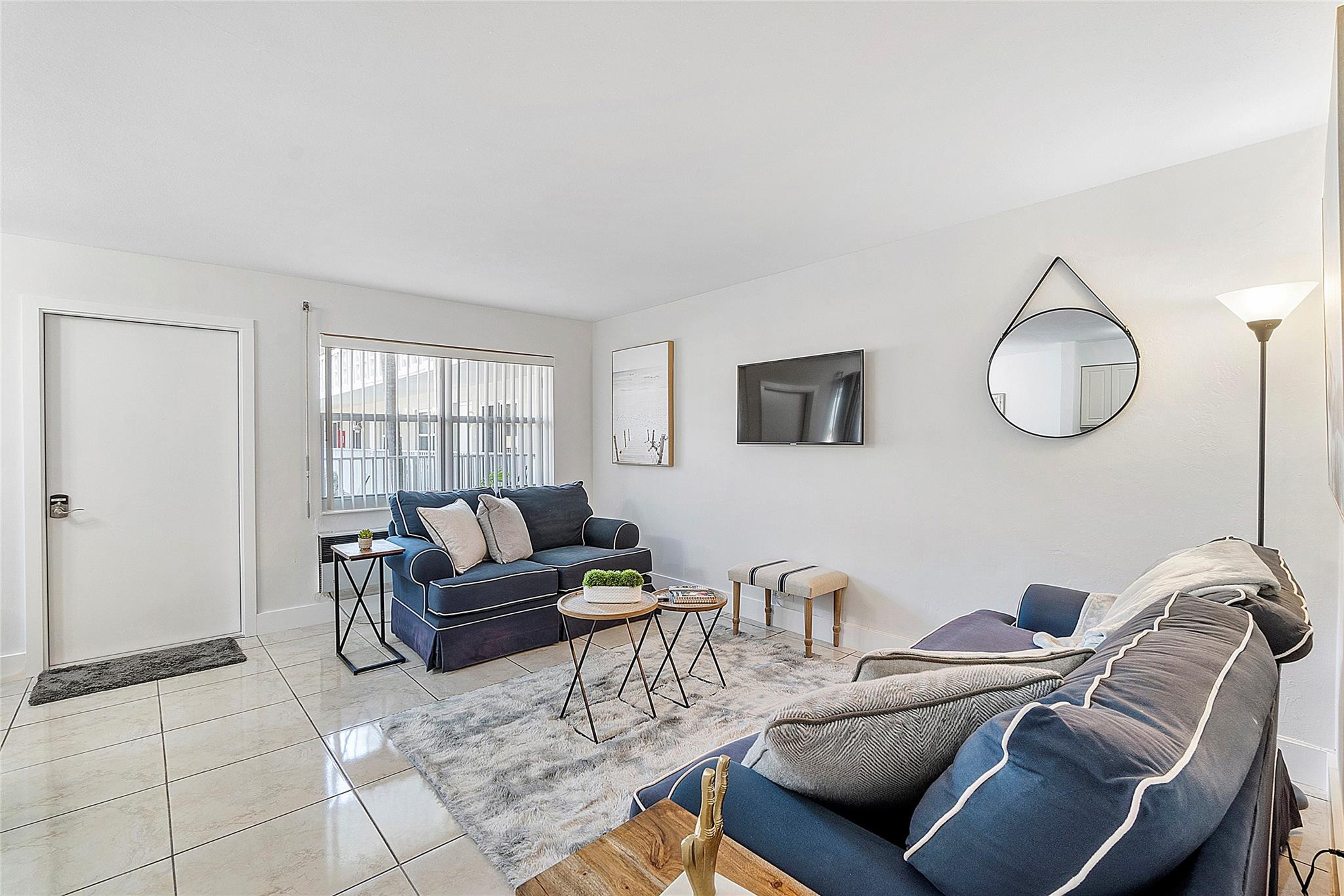 Mid Mari Condo - Residential Lease
