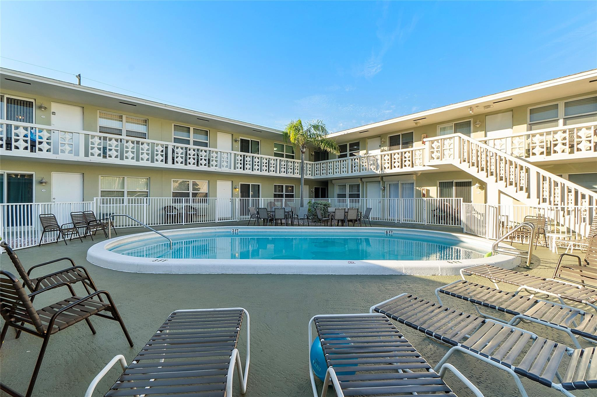 Mid Mari Condo - Residential Lease
