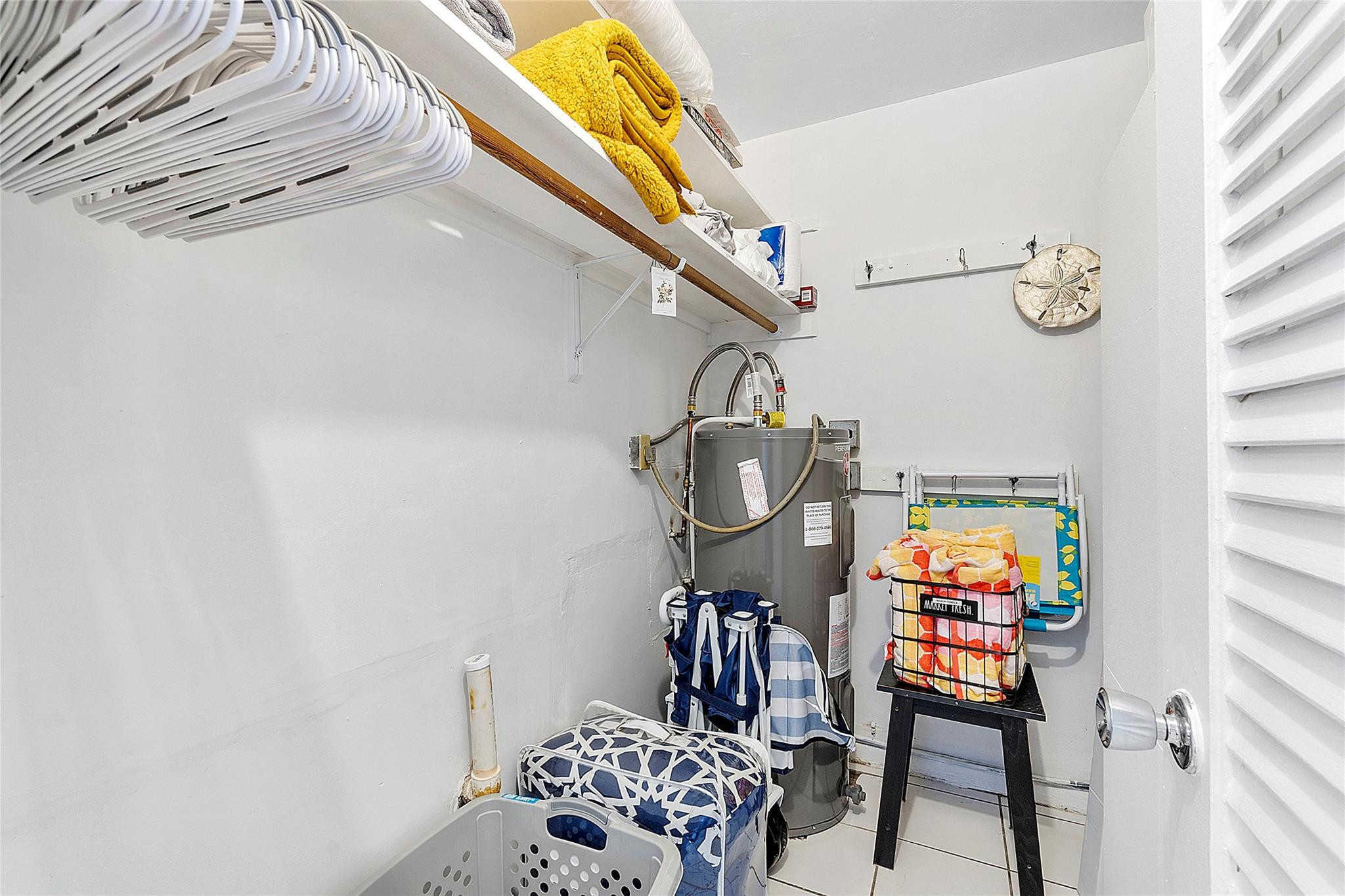 Mid Mari Condo - Residential Lease