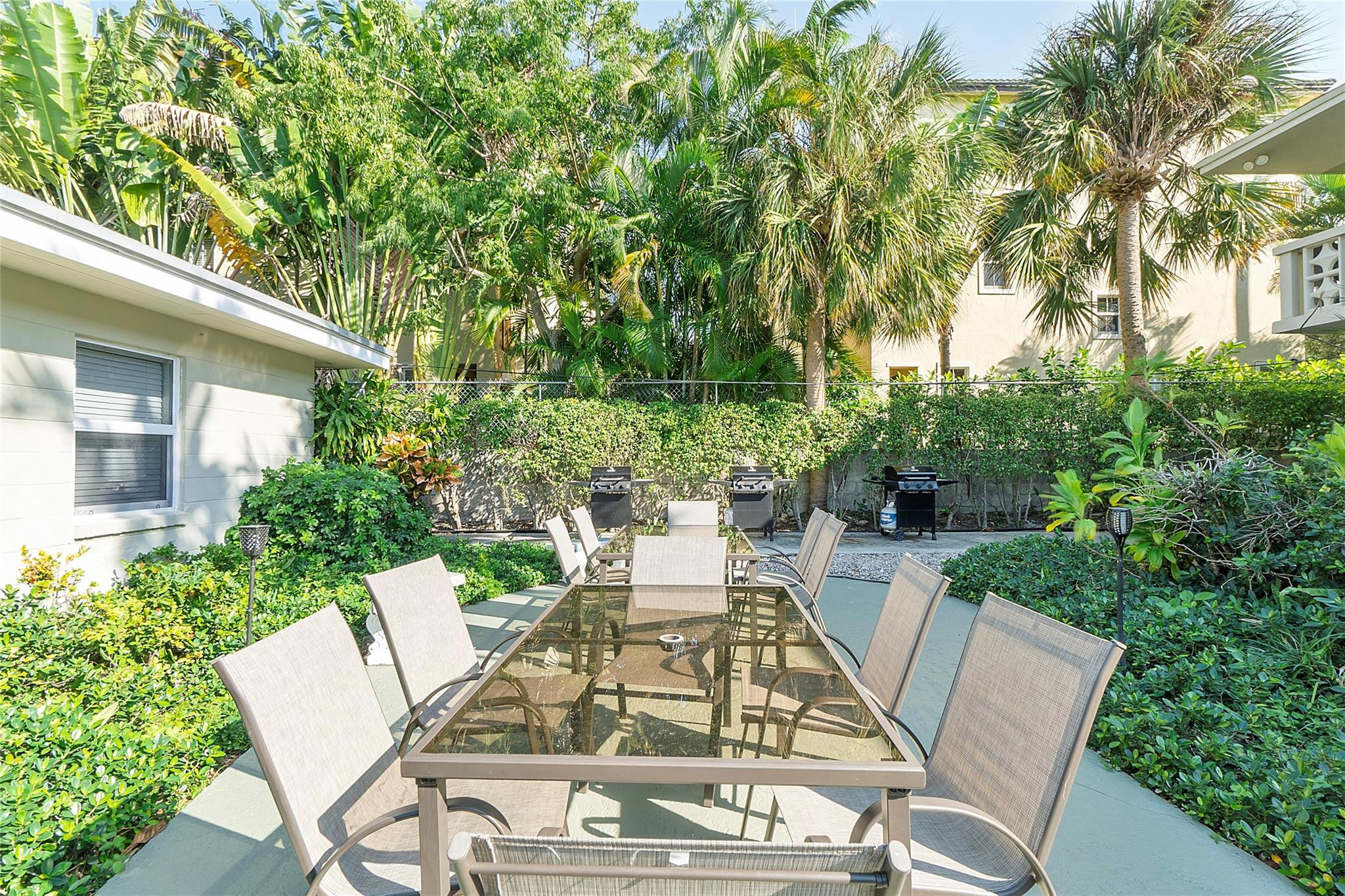 Mid Mari Condo - Residential Lease