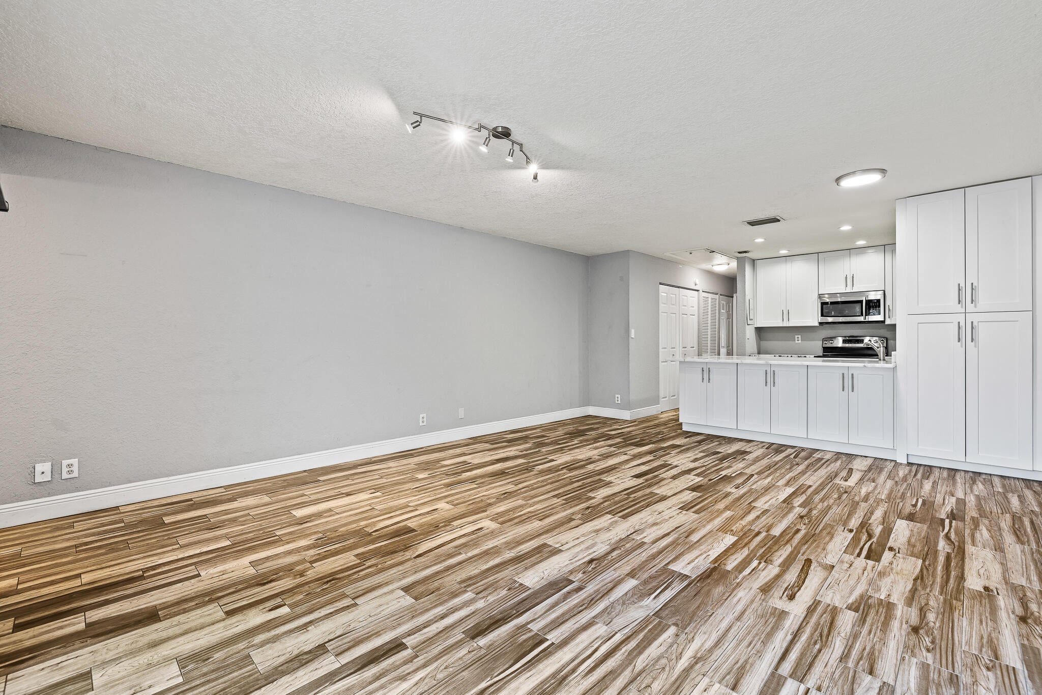 7739 Balboa Street 7739