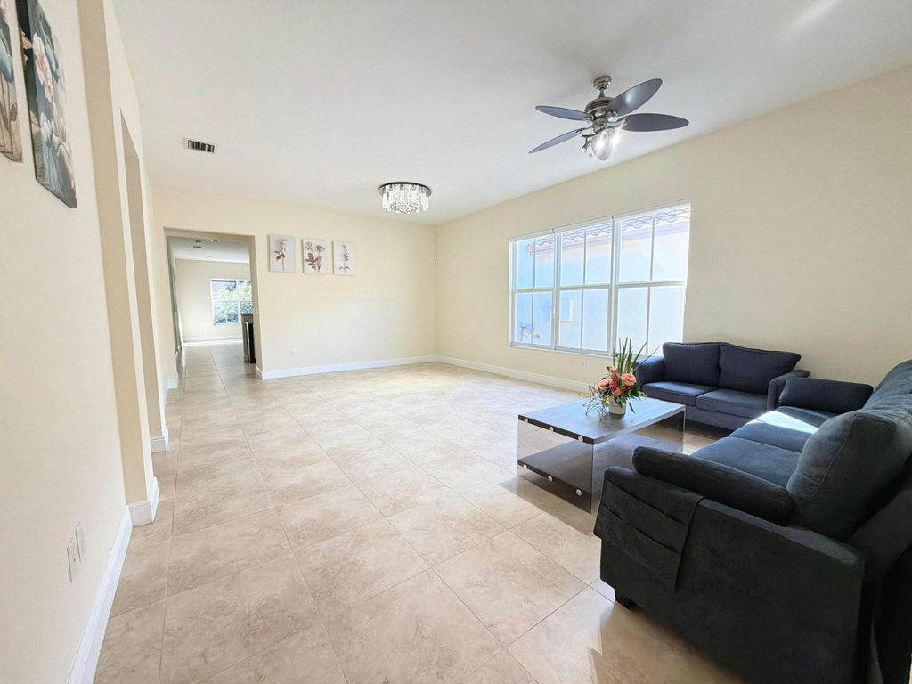 Photo of 10600 NW 36th Street, Coral Springs, FL 33065 (MLS # B26004237)