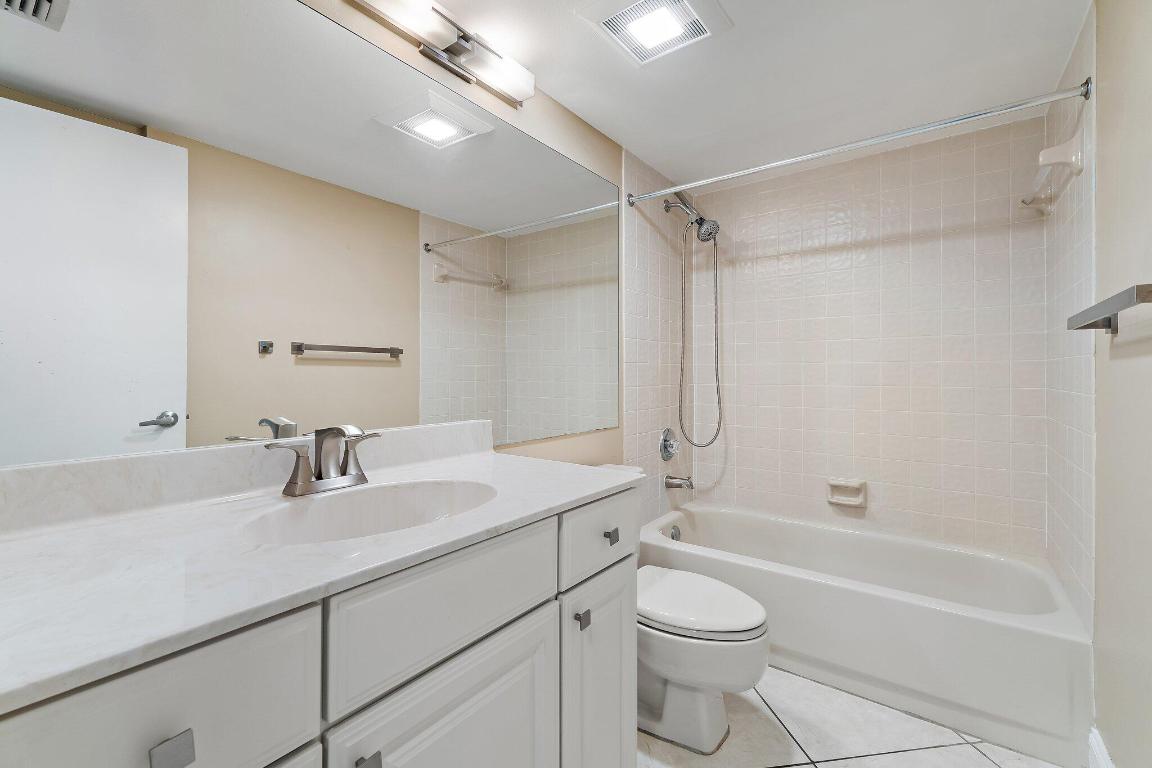 PGA PATIO HOMES - Residential