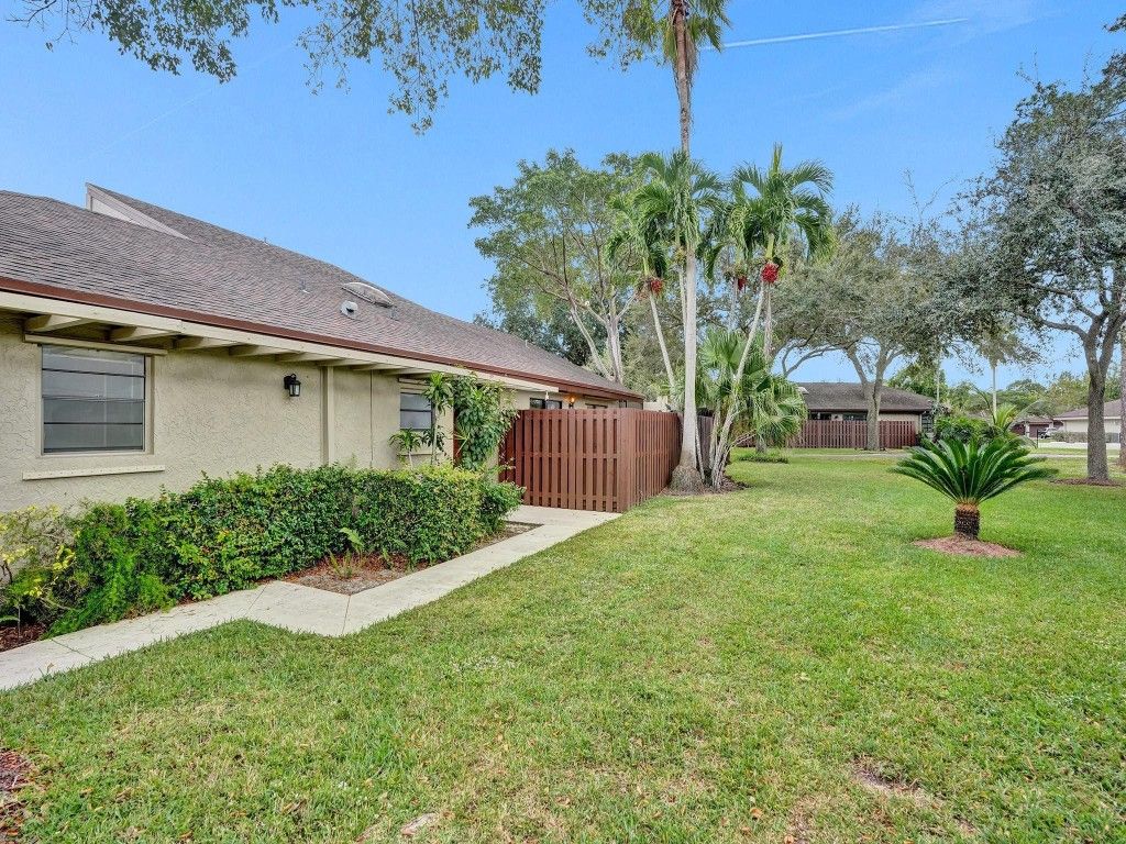 Photo of 11438 Orange Blossom Lane #11-E, Boca Raton, FL 33428 (MLS # F10412957)
