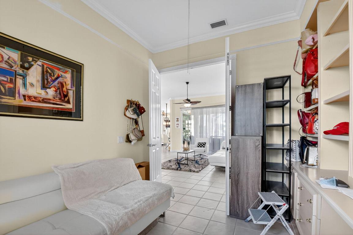 RIVERWALK A1 - Residential