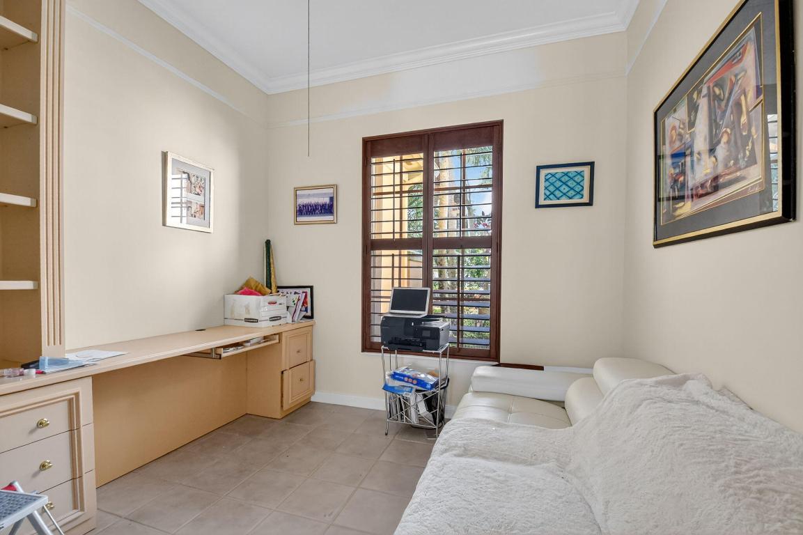 RIVERWALK A1 - Residential