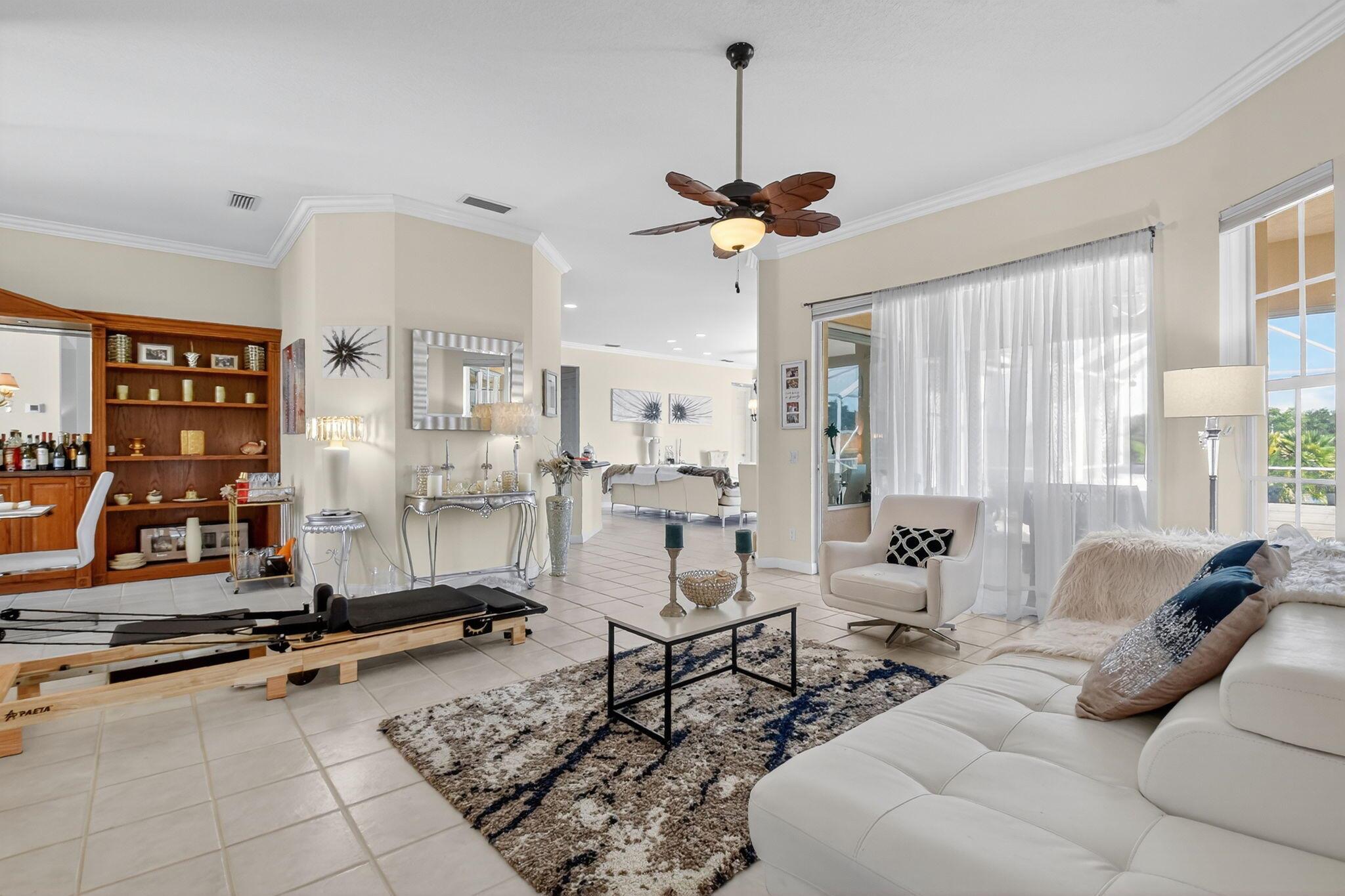 2157 Allen Creek Road, West Palm Beach, FL, 33411/$914,500 4 2157 Allen Creek Road