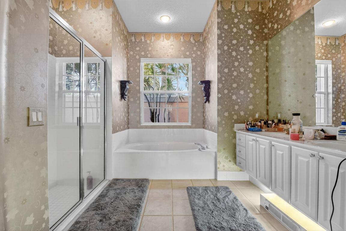 RIVERWALK A1 - Residential