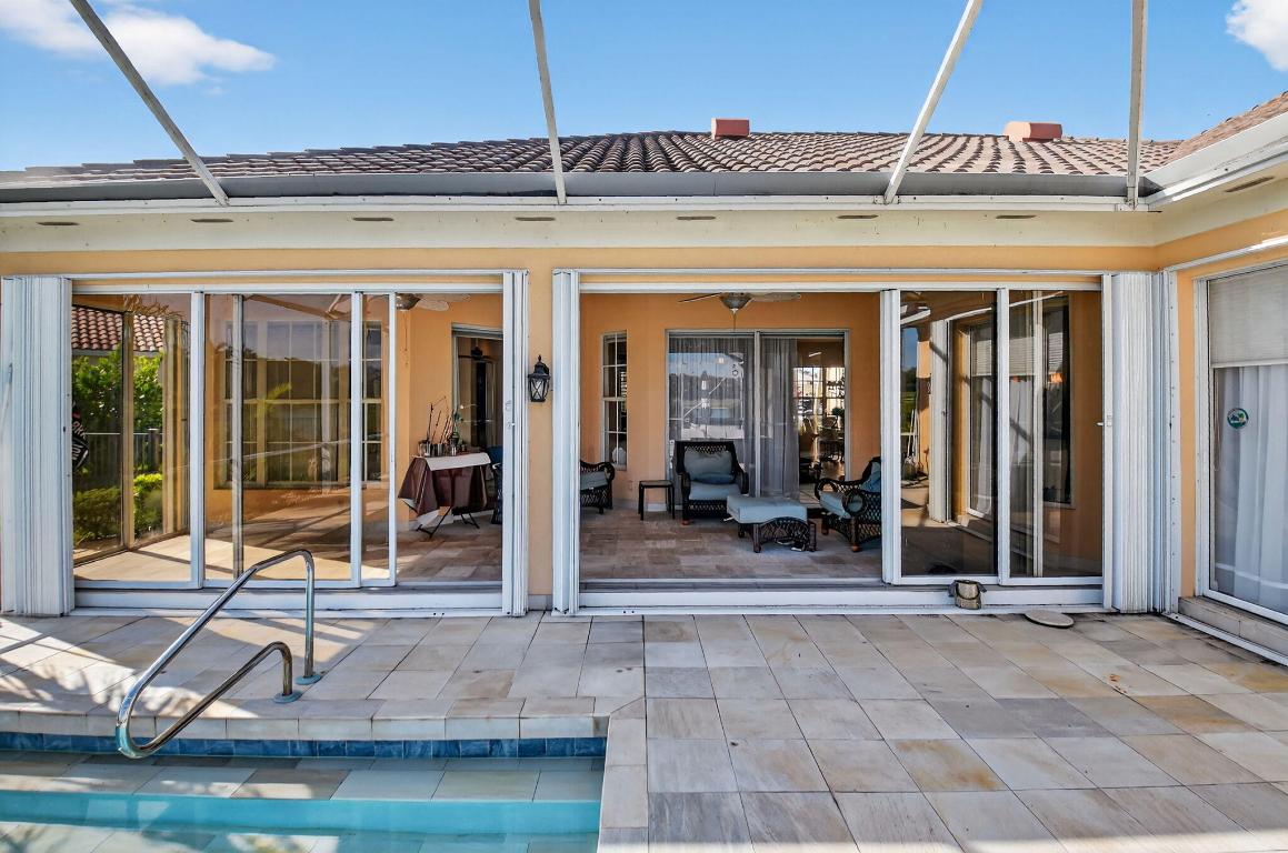 RIVERWALK A1 - Residential