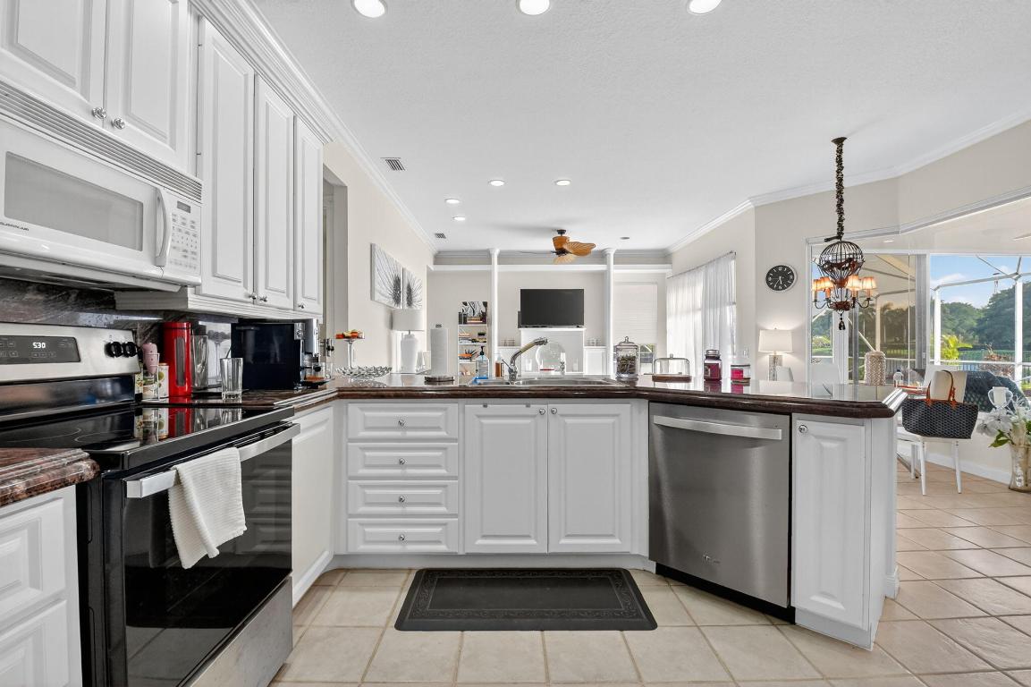 RIVERWALK A1 - Residential