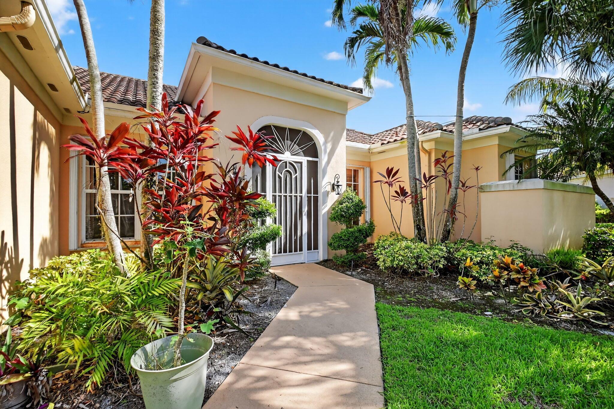 2157 Allen Creek Road, West Palm Beach, FL, 33411/$914,500 3 2157 Allen Creek Road