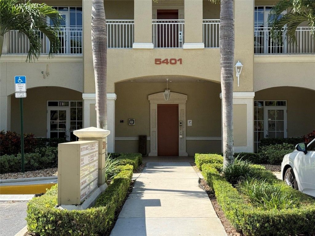 Photo of 5401 N University Drive #Unit 204, Pompano Beach, FL 33067 (MLS # F10521243)