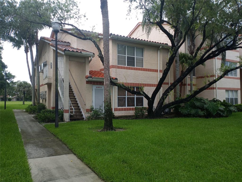 Photo of 3430 Pinewalk Dr #622, Margate, FL 33063 (MLS # F10396267)