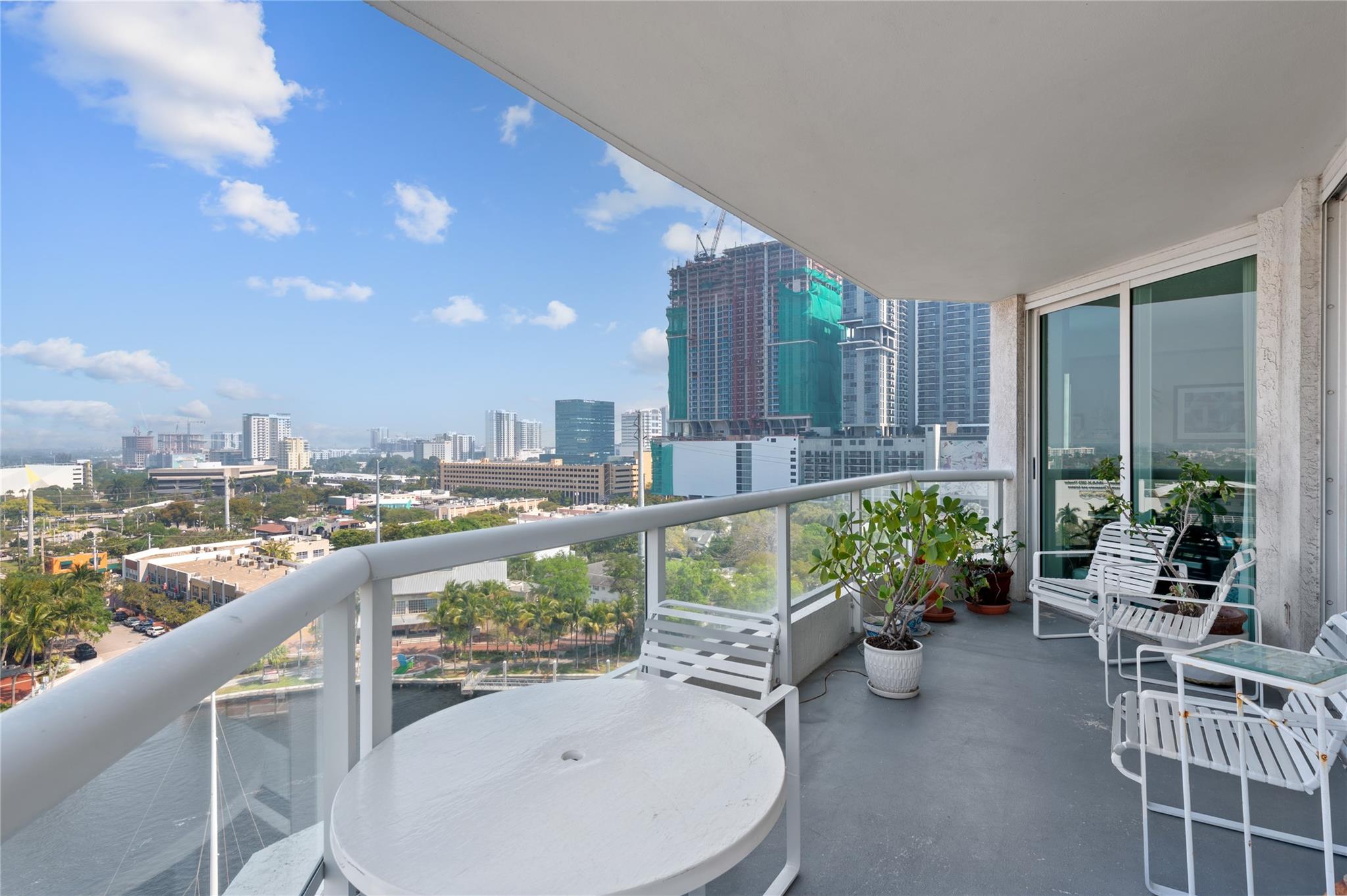 401 SW 4th Ave 1208