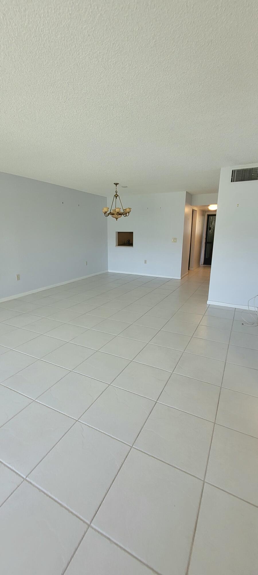 FOUNTAINS OF PALM BEACH CONDO 4 - Residential