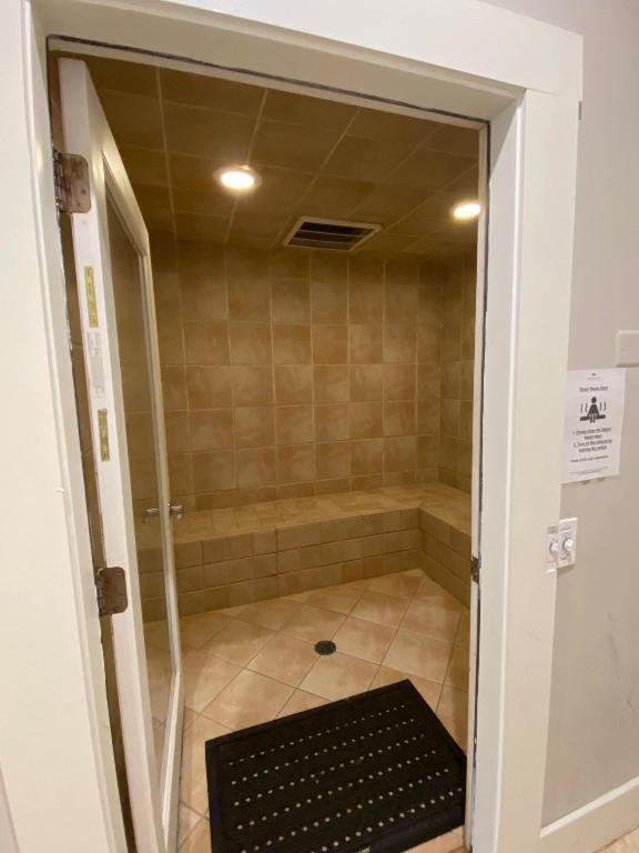 HIGHLAND BEACH CLUB CONDO - Residential