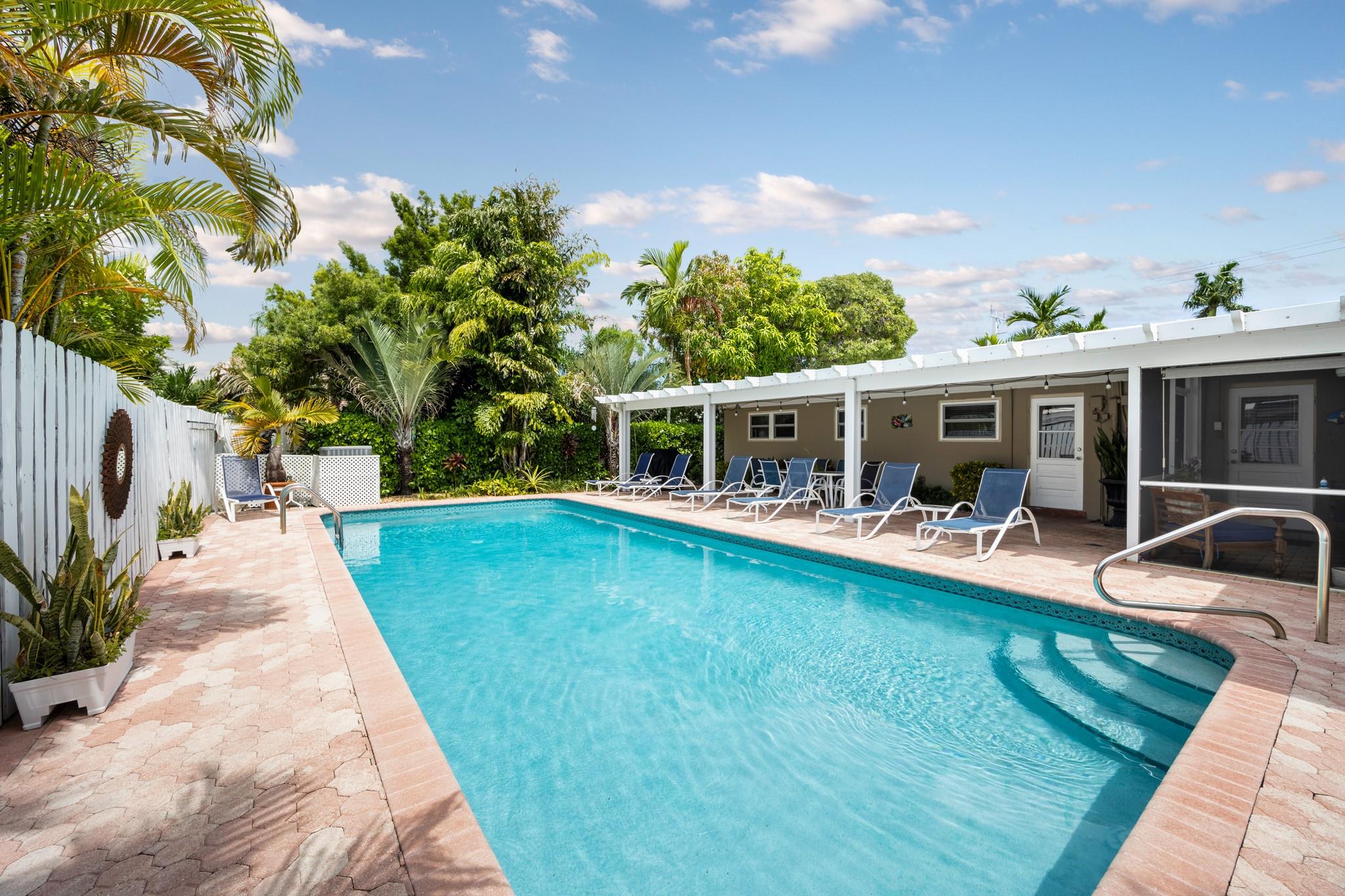 2640+2648+2667 NE 32nd St