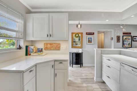 2615 NE 3rd Ct 301 Boynton Beach FL 33435