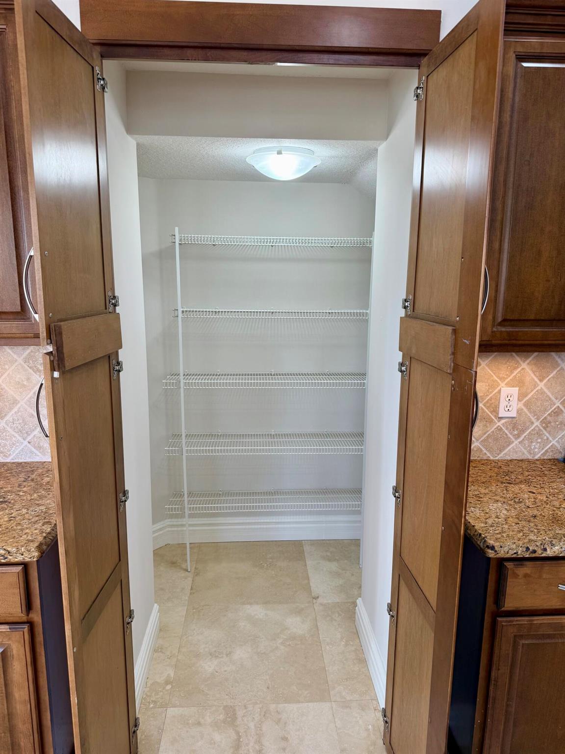 SMITH DAIRY WEST 4 - Residential Lease