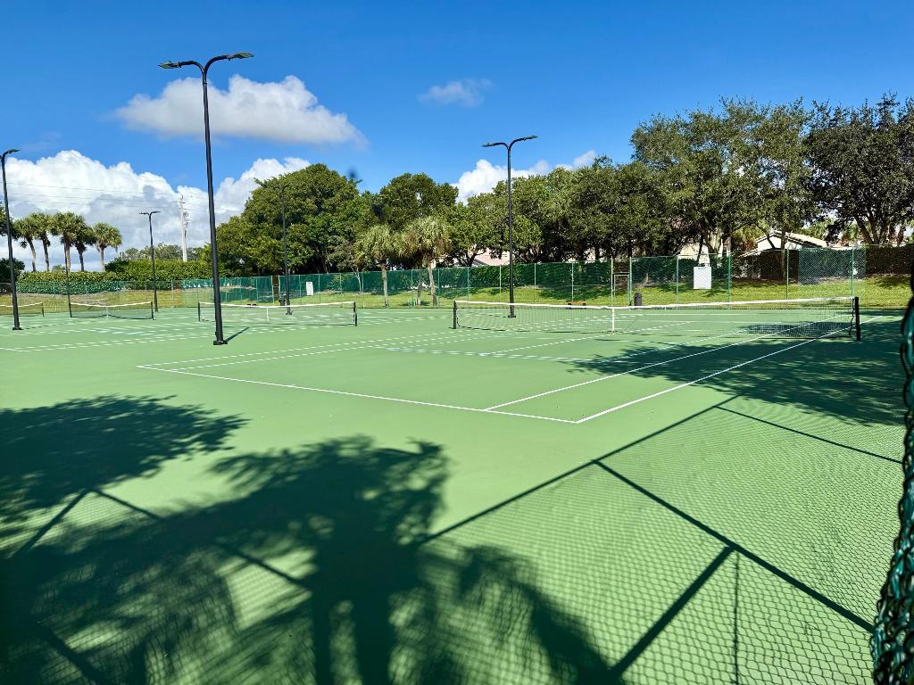 SMITH DAIRY WEST 4 - Residential Lease