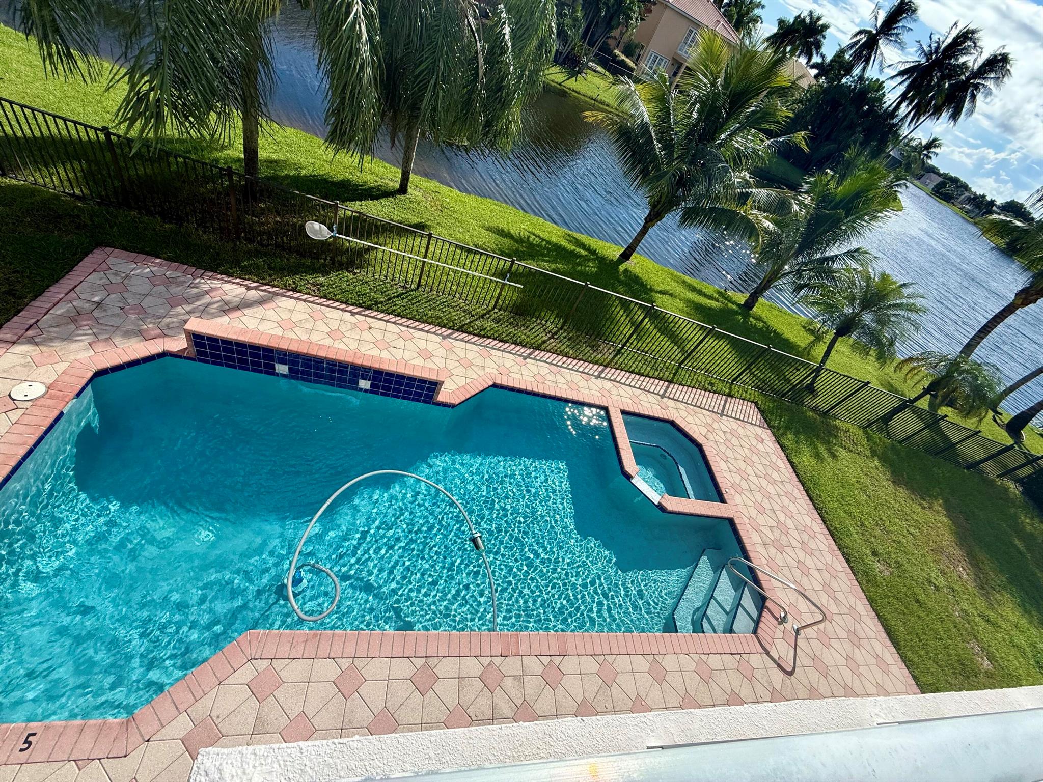 SMITH DAIRY WEST 4 - Residential Lease