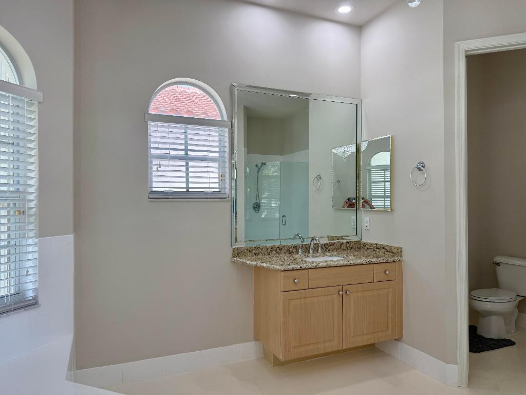 SMITH DAIRY WEST 4 - Residential Lease