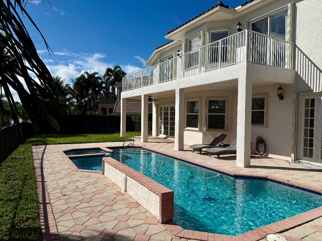 SMITH DAIRY WEST 4 - Residential Lease