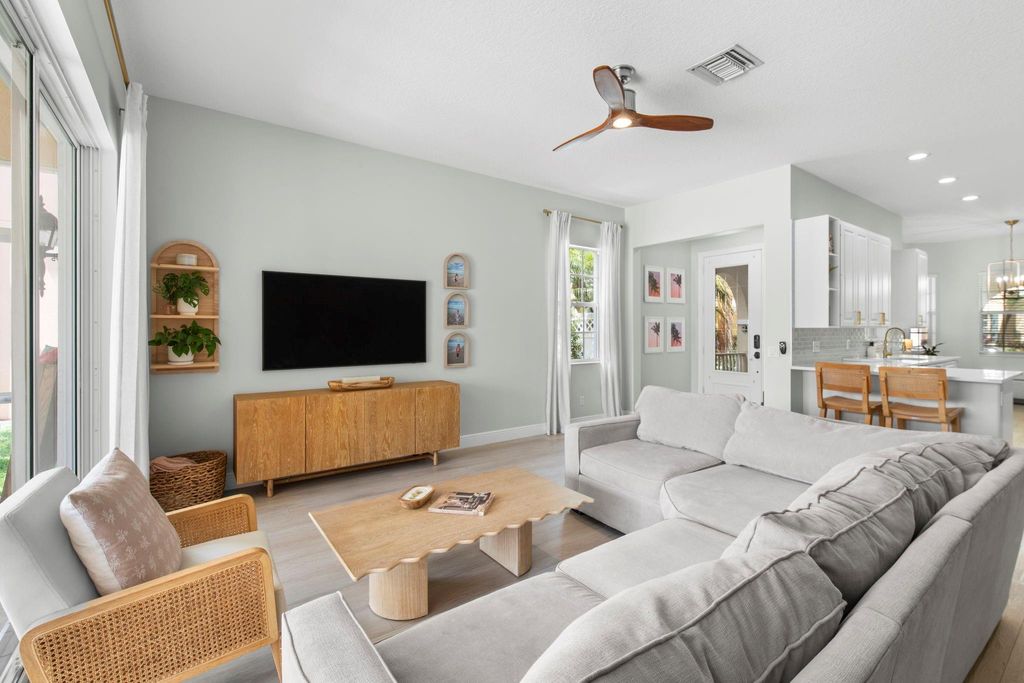 Photo of 118 Florence Drive, Jupiter, FL 33458 (MLS # F10496797)