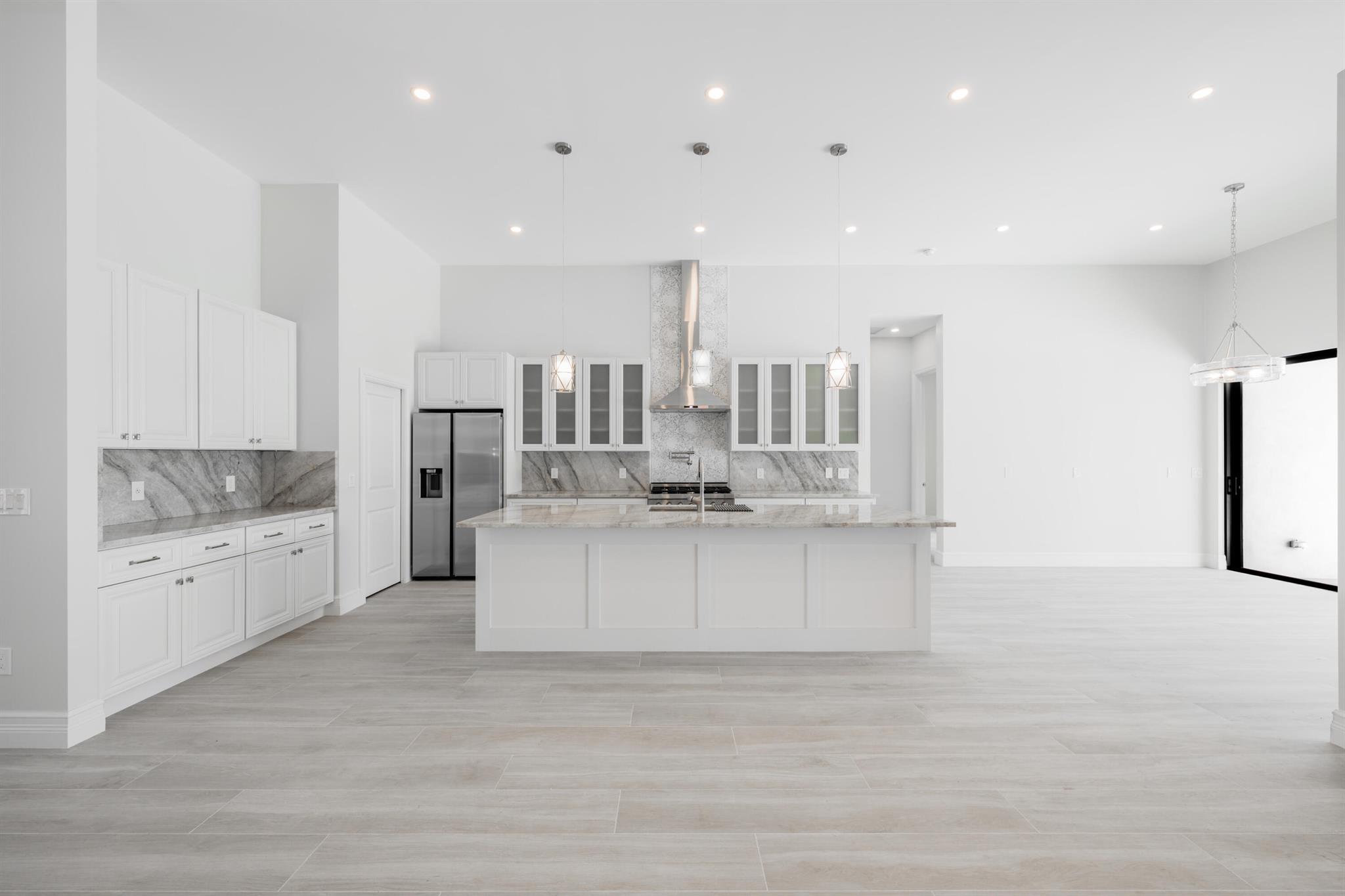 NORTH RIVER SHORES - Residential