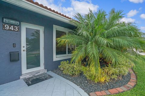 A home in Deerfield Beach