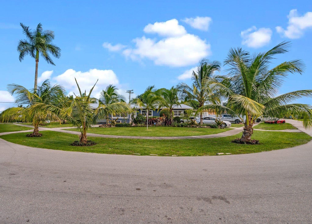 Photo of 3176 Egremont Drive, West Palm Beach, FL 33406 (MLS # R11005536)