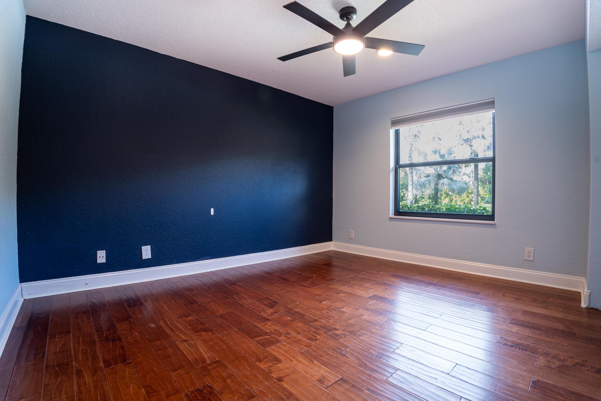 LAS FLORES RANCHOS - Residential