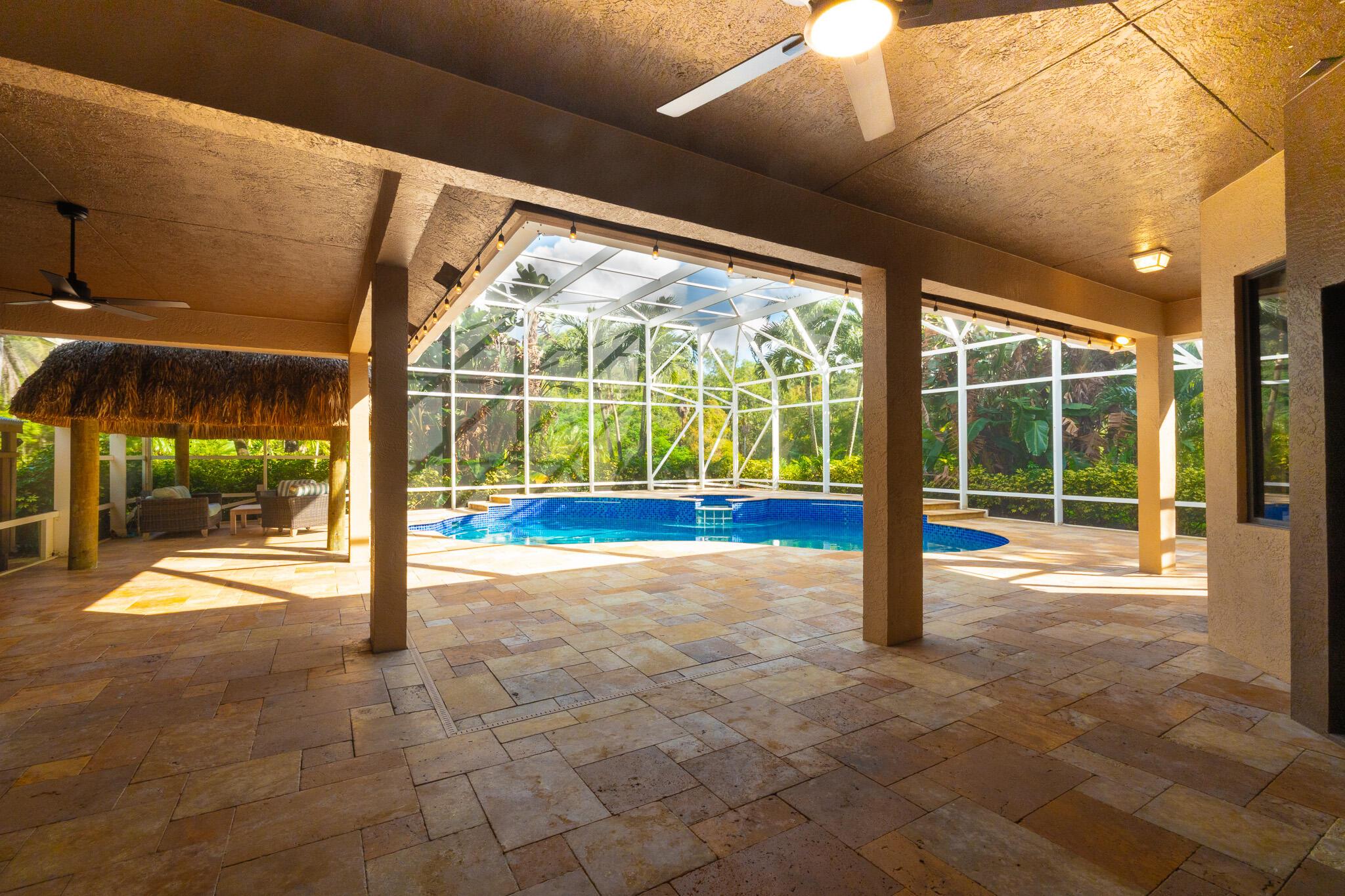 LAS FLORES RANCHOS - Residential