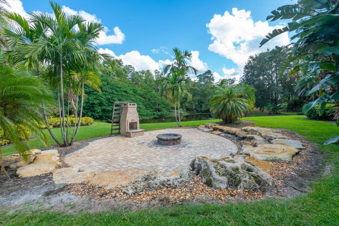 LAS FLORES RANCHOS - Residential