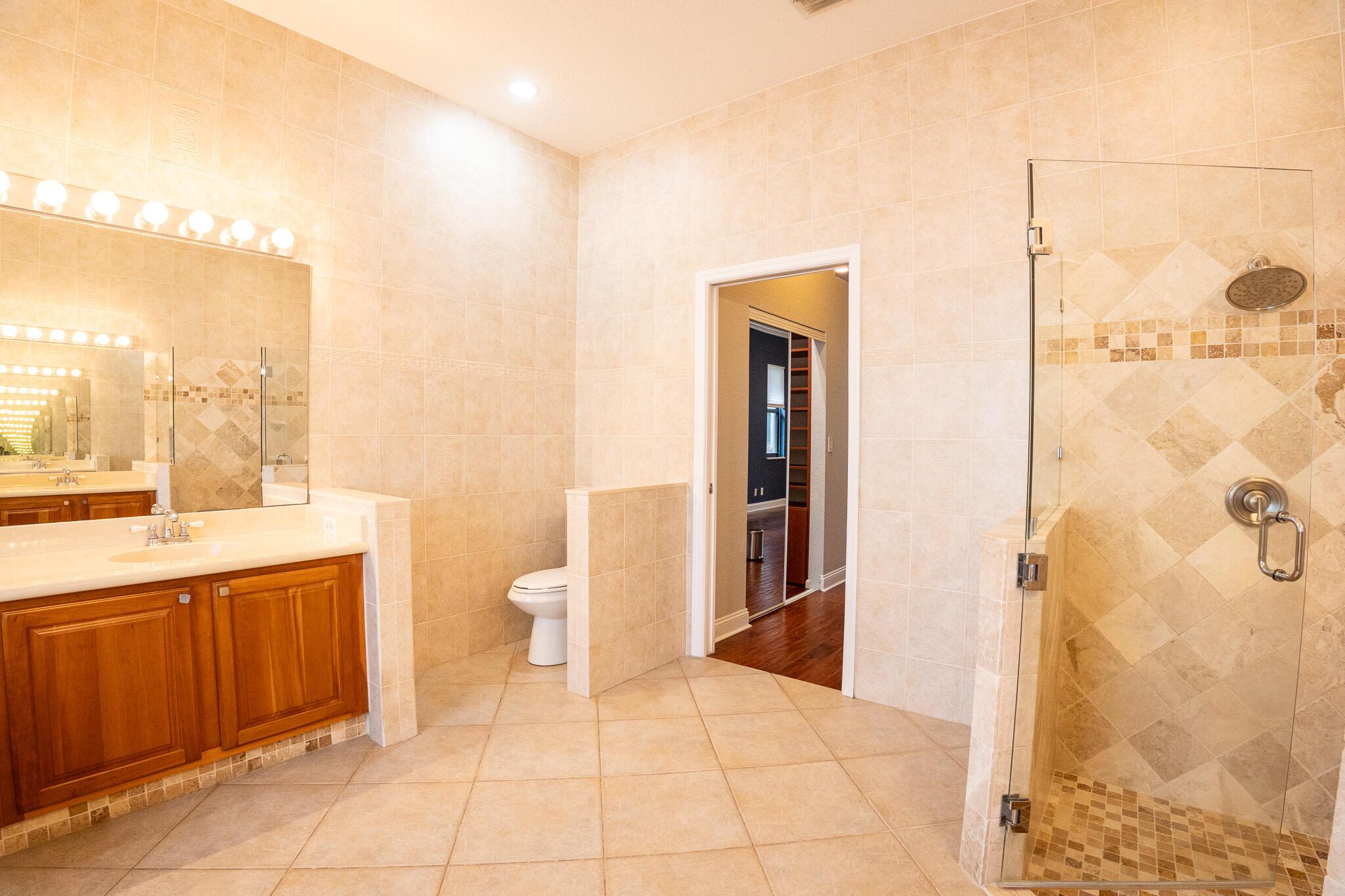 LAS FLORES RANCHOS - Residential