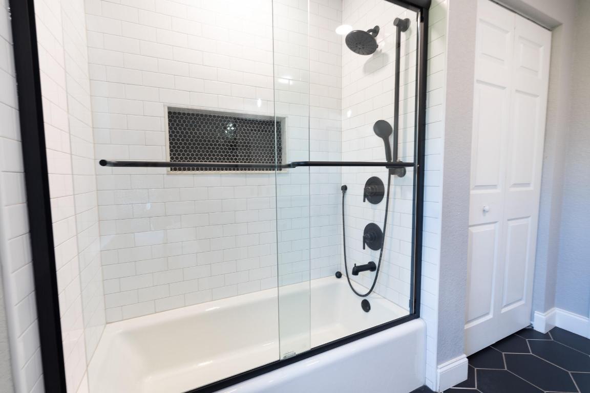 LAS FLORES RANCHOS - Residential