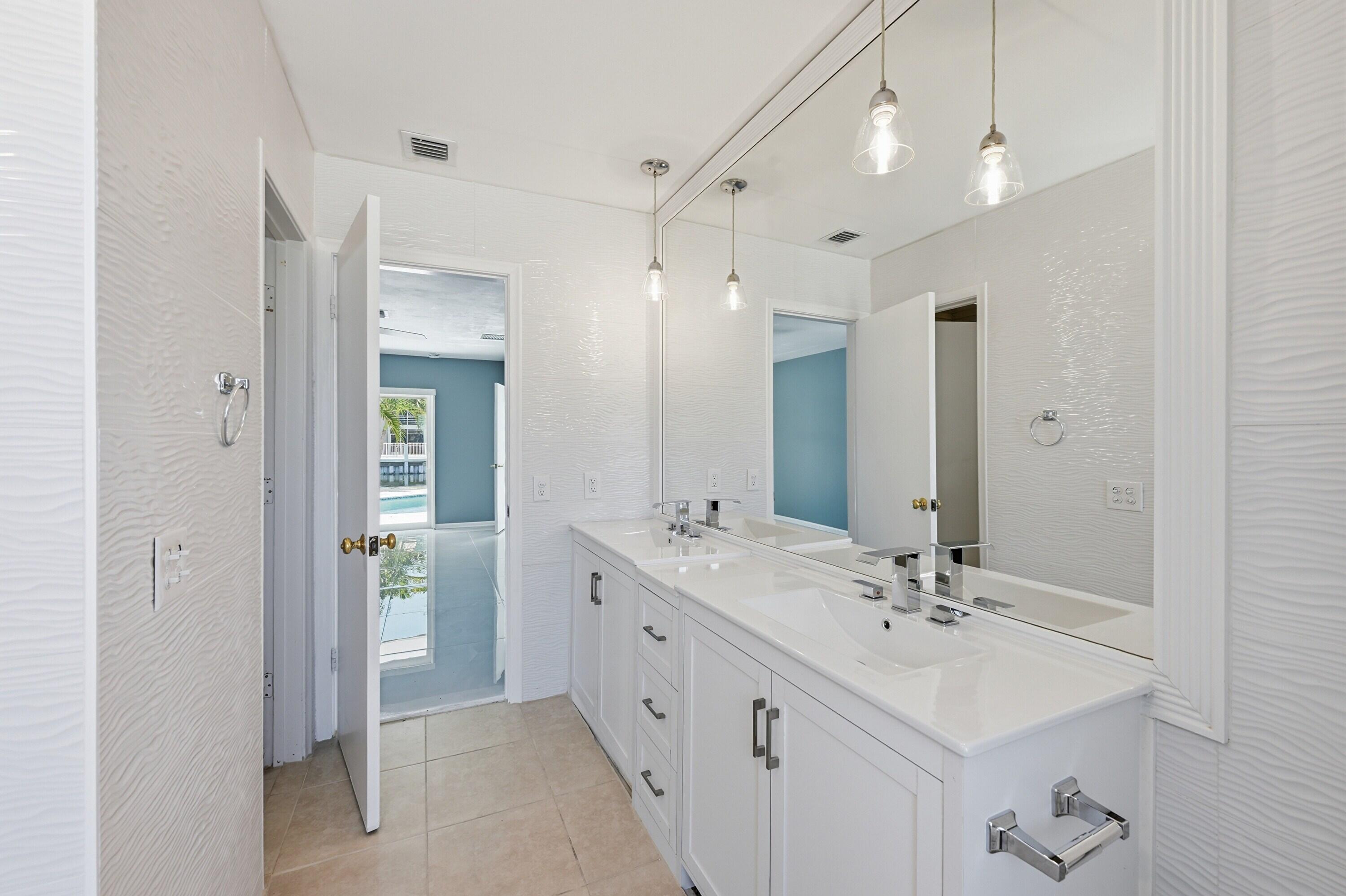 LANDINGS FIRST SEC - Residential