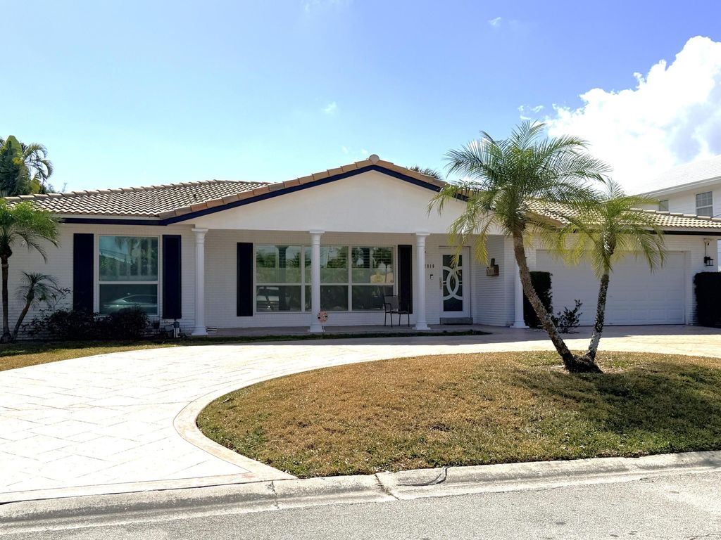 Photo of 2810 NE 52nd Street, Fort Lauderdale, FL 33308 (MLS # B26003346)