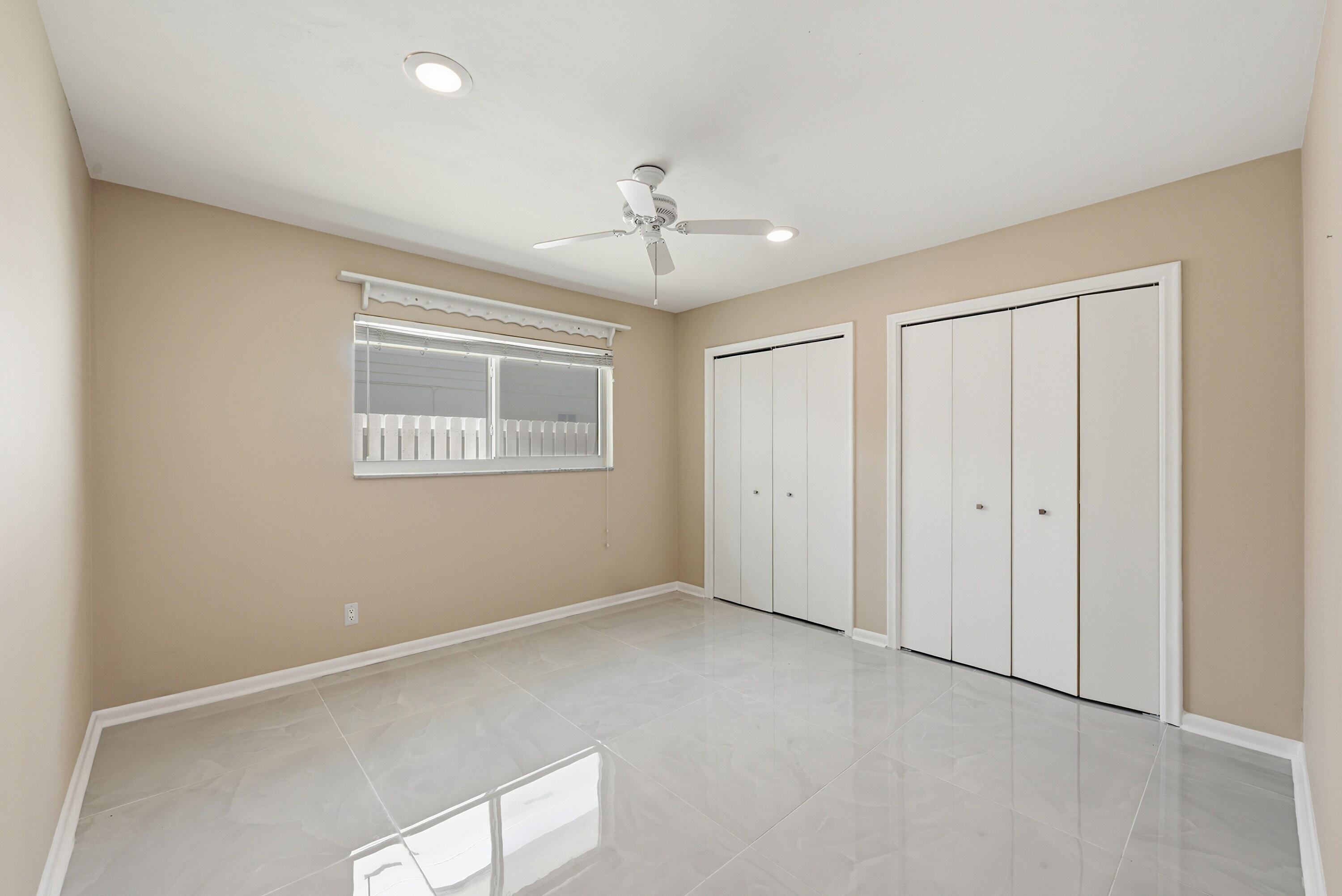 LANDINGS FIRST SEC - Residential