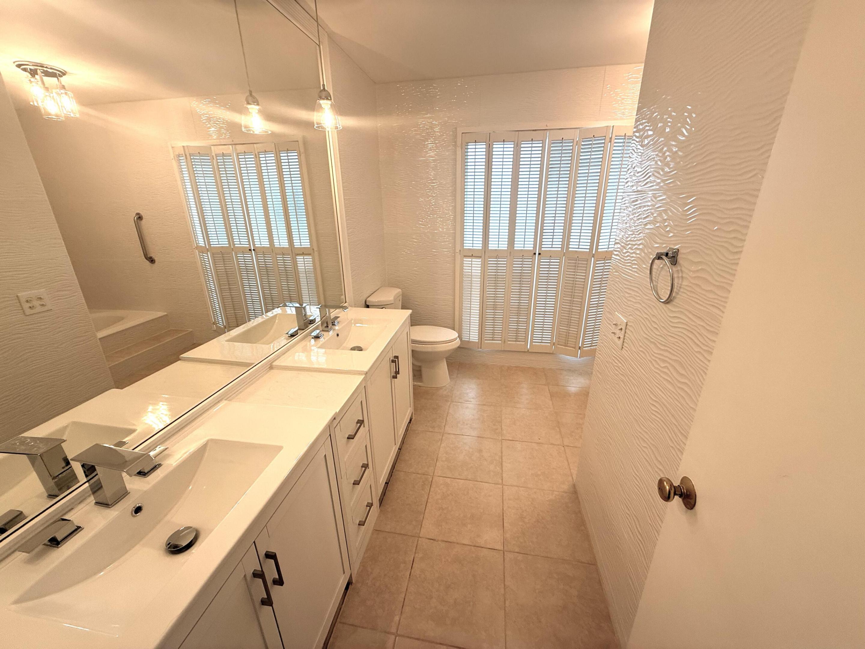 LANDINGS FIRST SEC - Residential