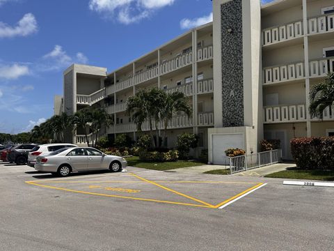 A home in Deerfield Beach