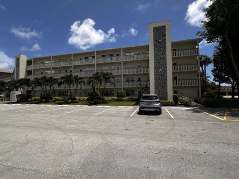 A home in Deerfield Beach