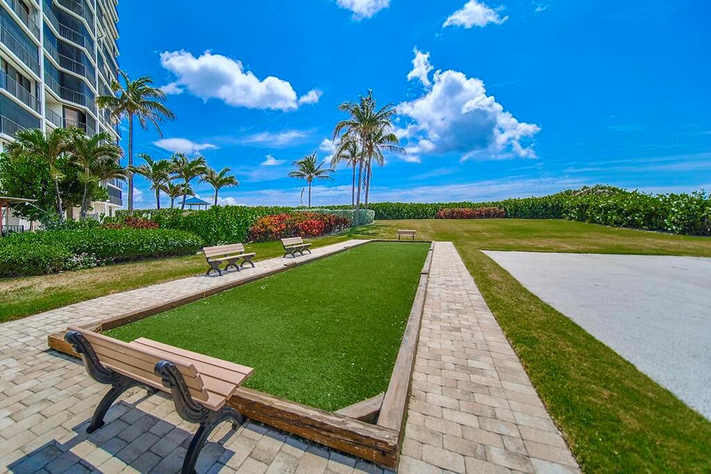 PRINCESS OF HUTCHINSON IS - Residential