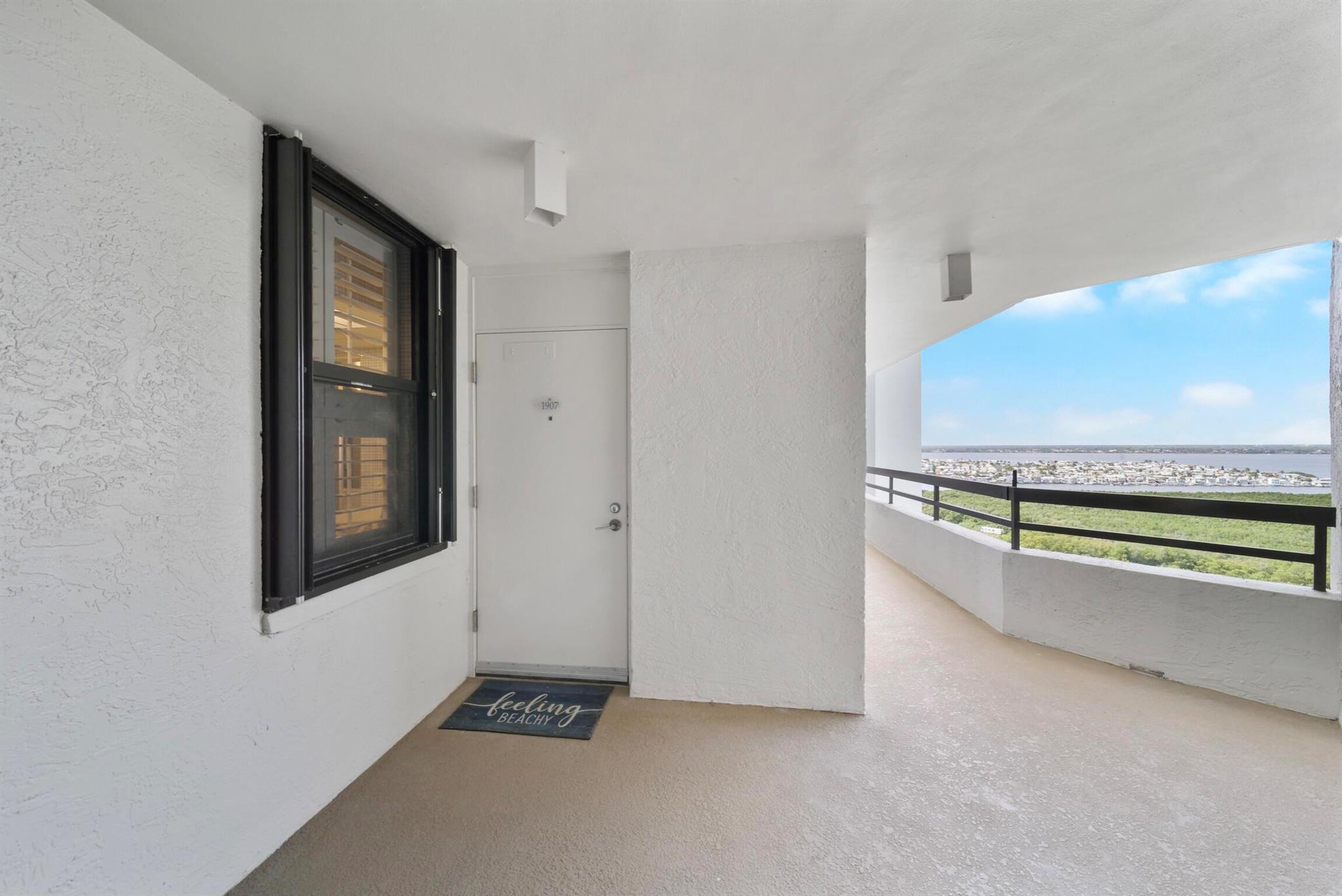 PRINCESS OF HUTCHINSON IS - Residential