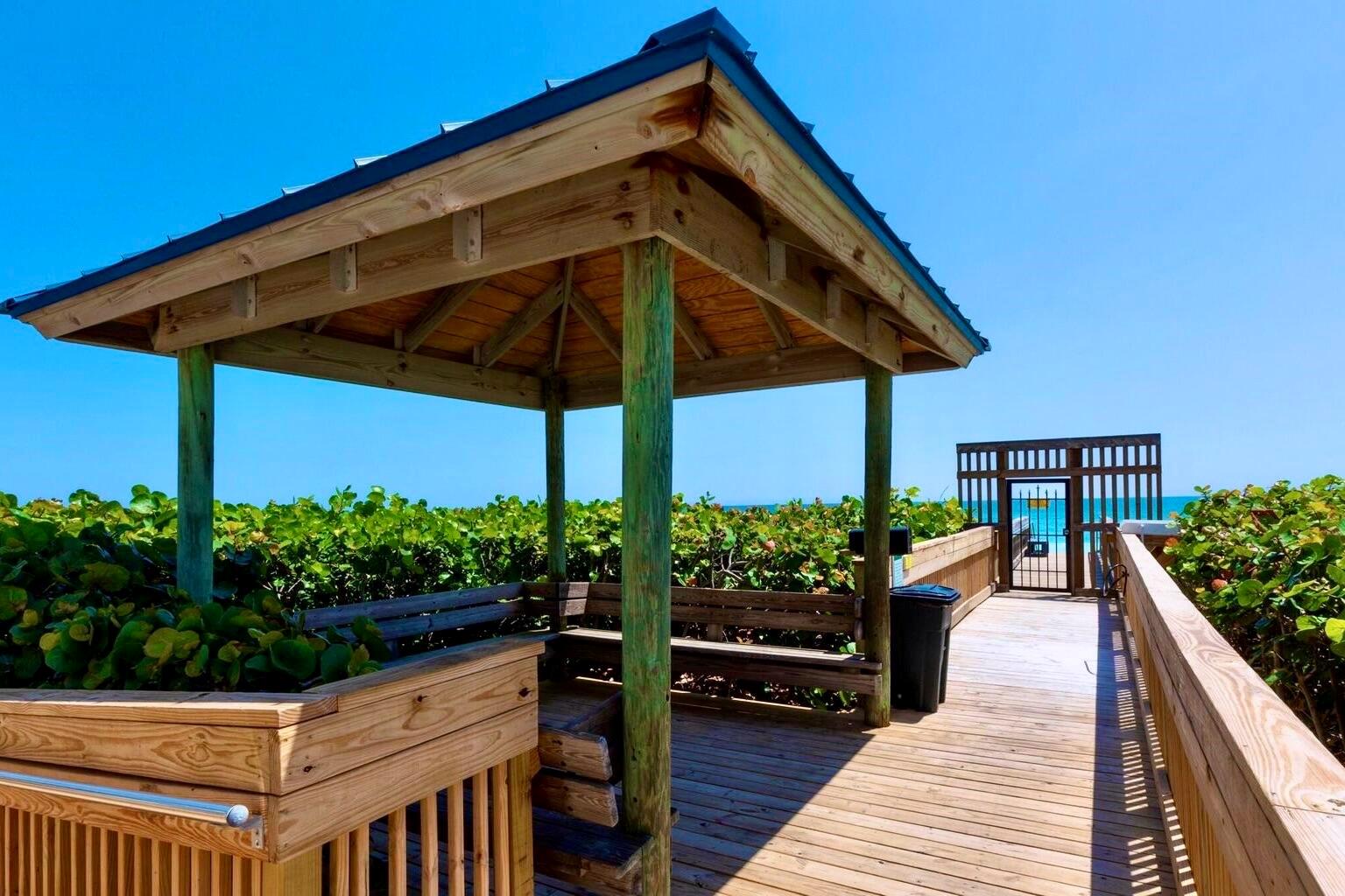 PRINCESS OF HUTCHINSON IS - Residential