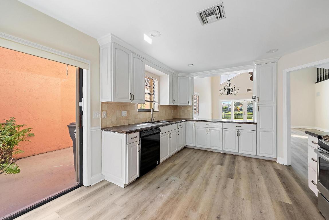 CRYSTAL POINTE PL 2 - Residential