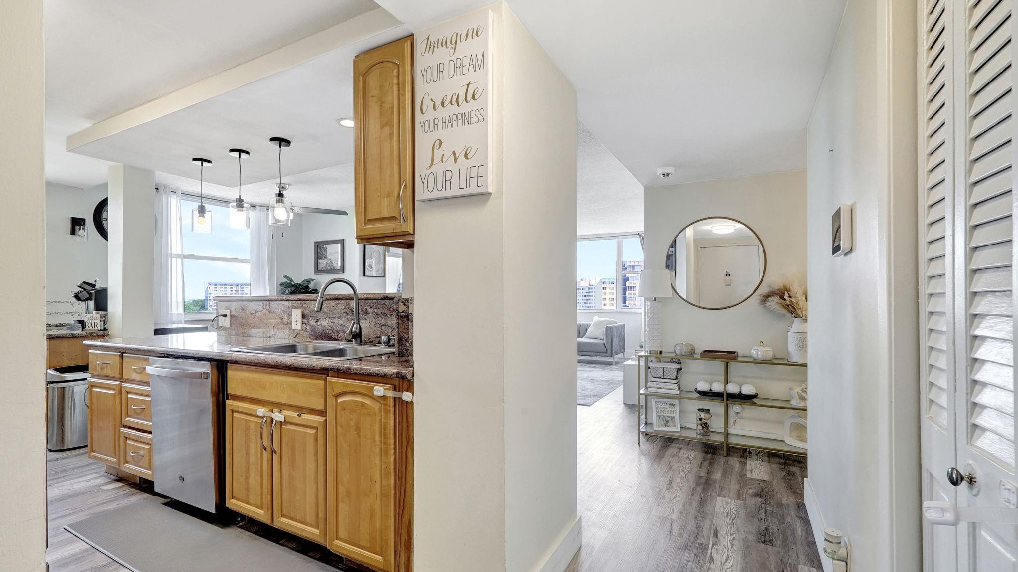 4400 Hillcrest Drive 719C