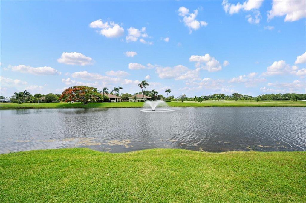 Photo of 13445 Cross Pointe Drive, Palm Beach Gardens, FL 33418 (MLS # R10998161)